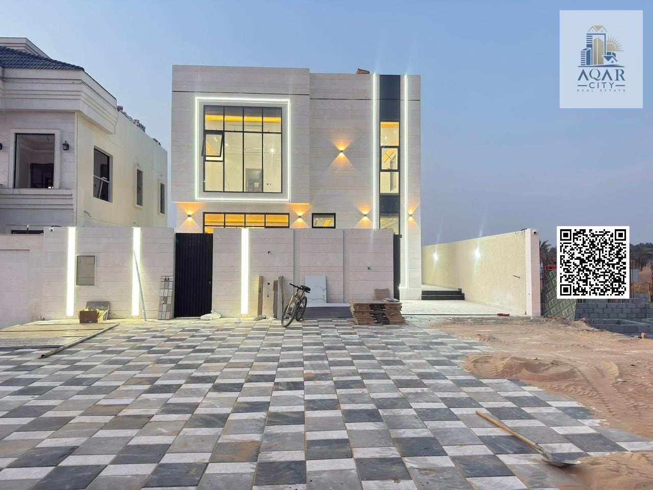 **A strategic location near all services including registration and ownership fees, negotiable central air conditioning and a spacious area **Easy access to main roads** (for all services) **A quiet and family neighborhood that provides privacy an