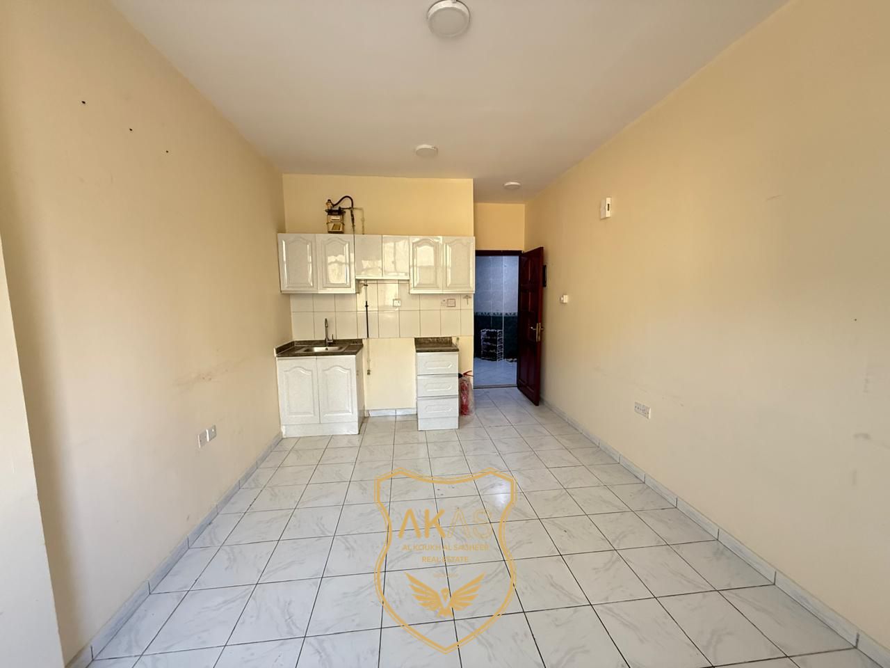 Spacious Studio Apartment For Family Rent In Bu Tina