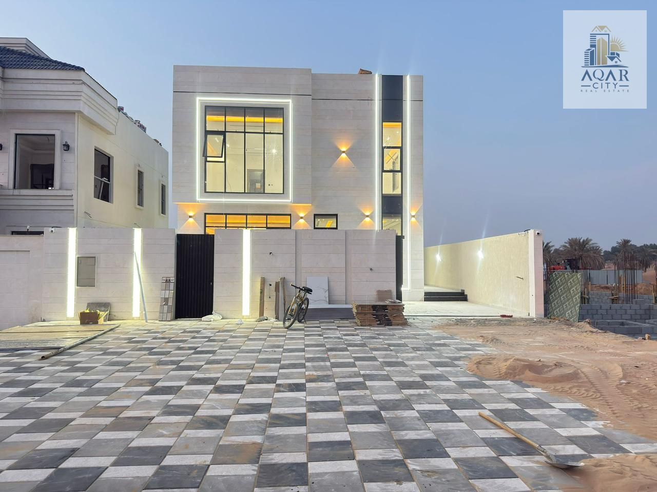 Royal Entrance: Spacious Villa with Huge Outdoor Space + Centralized Air Conditioner