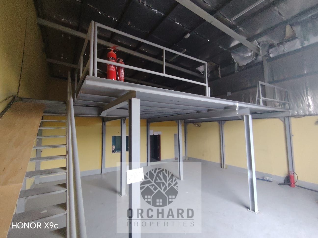 2700 SQFT WAREHOUSE WITH MEZZANINE/ELECTRICITY POWER NORMAL/BRAND NENEW/ON THE MAINROAD/ENOUGH LOADING UNLOADING AREA/RENT 110,000 AED [PRICE NEGOTIA]
