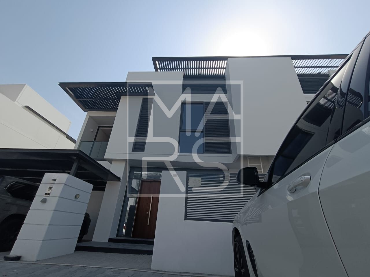Premium 5 Bedroom Villa for Rent | Ajmal Makan | 50m from Beach
