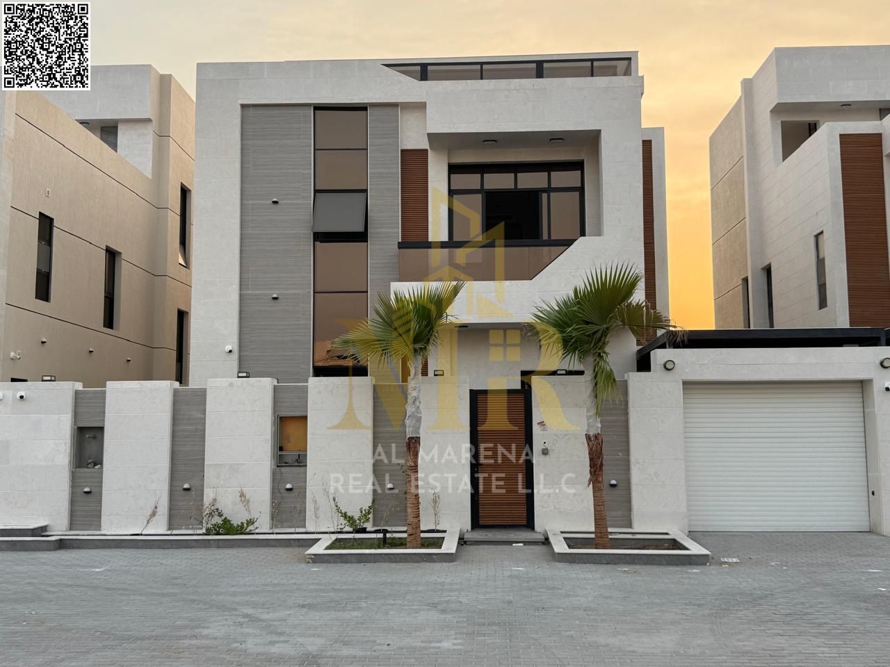 A villa with all electricity, water and air conditioning fees included, on the main street, ready to move in, in the most prestigious areas of Ajman.