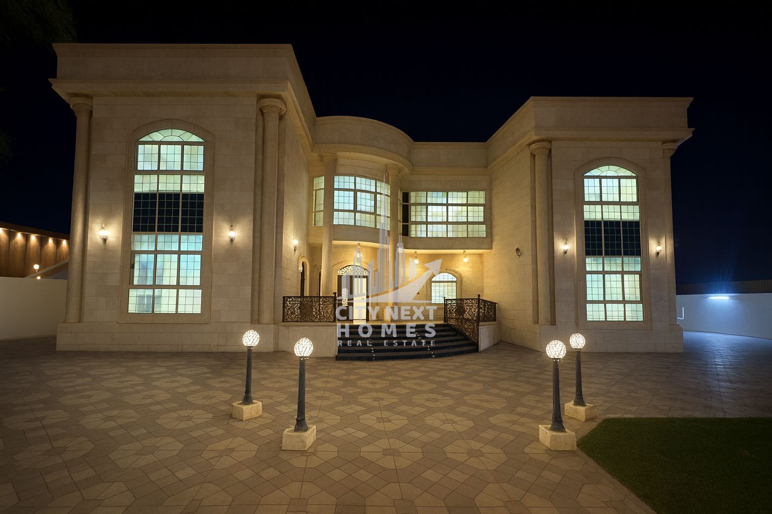 8 Bedrooms / Huge Majlis / Hall / Maid / Driver