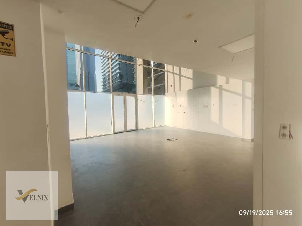 Whole Shop | Prime Location I Retail Ready