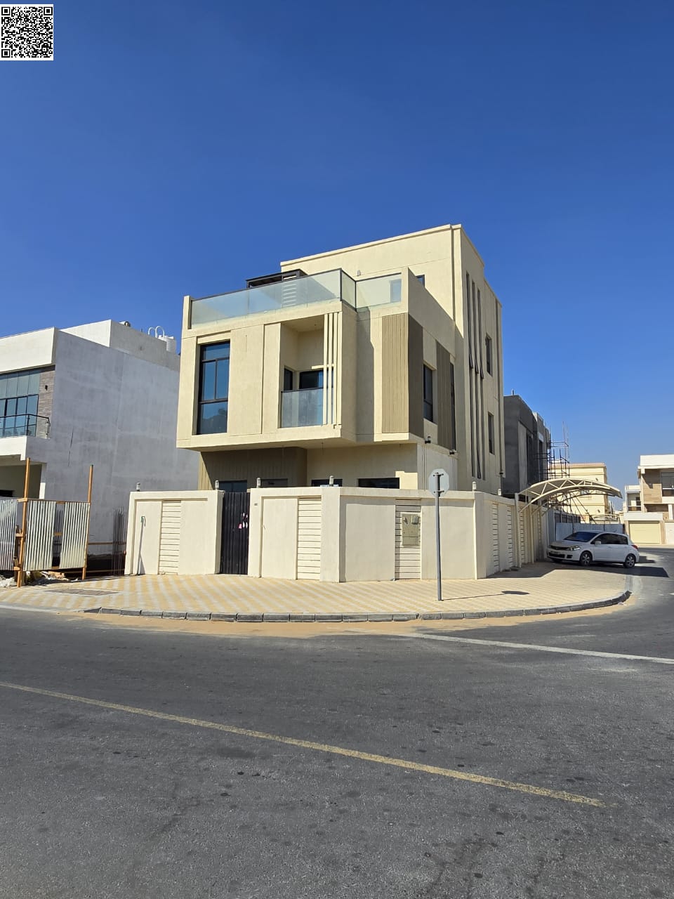 Classic villa with a large area, freehold ownership for all nationalities for life, ready to move in. Two-story villa with a large courtyard, located