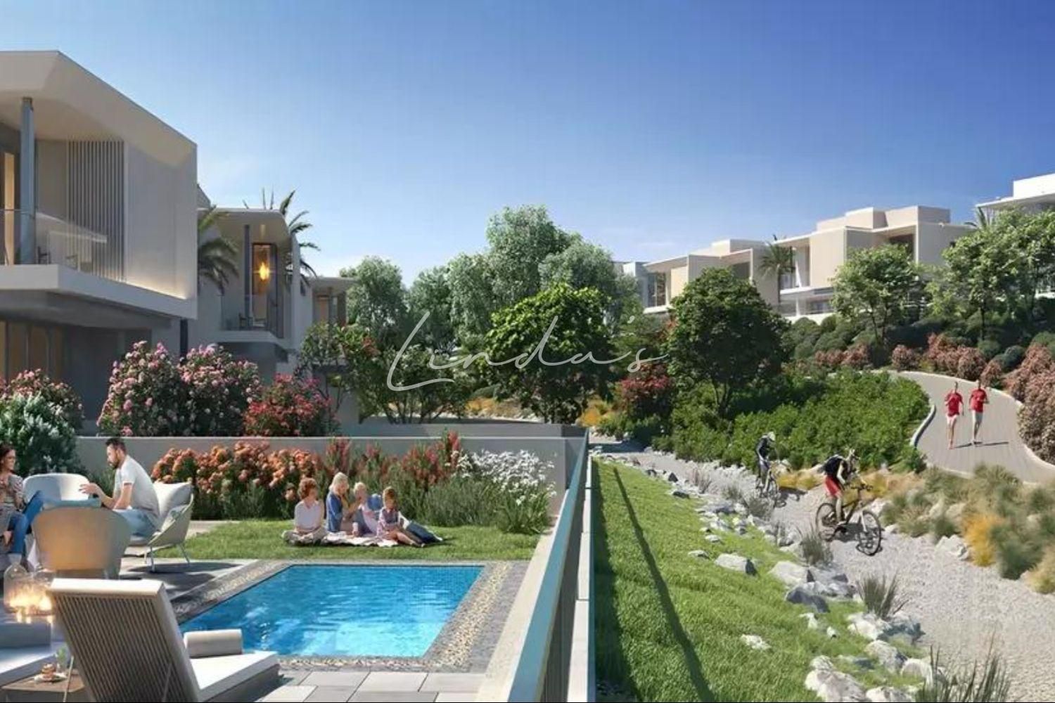 Spacious | premium location | Handover soon