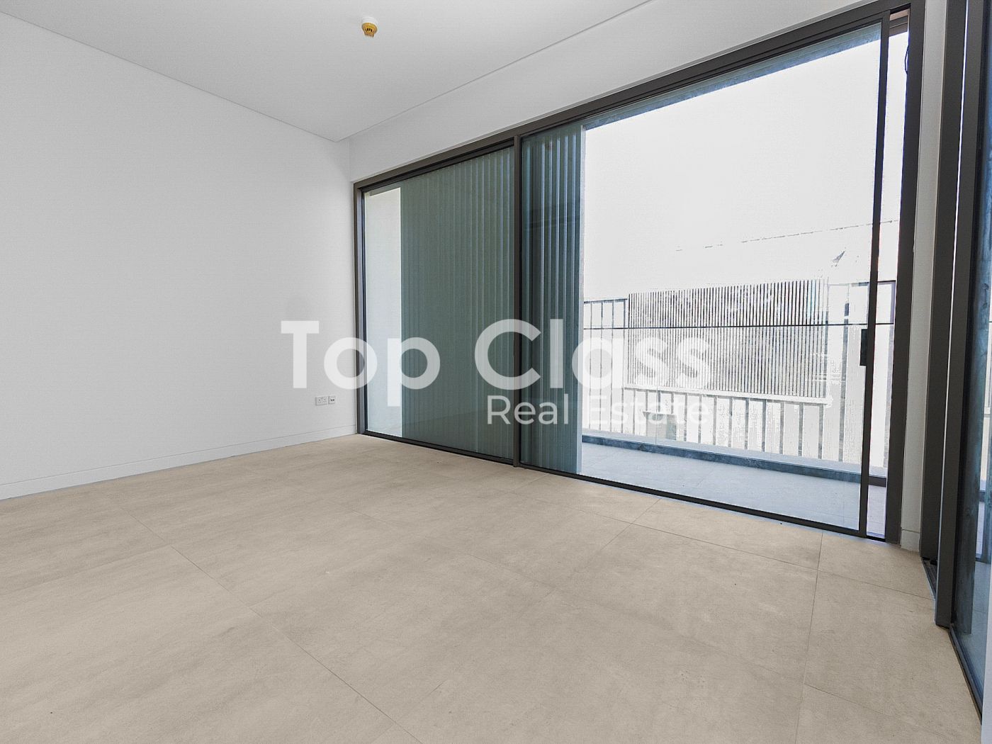G+2 Townhouse |Two Living Areas | BUA: 3,780 sqft