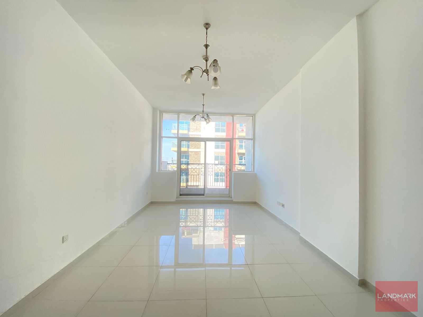 SPACIOUS 1 BEDROOM UNIT | PRIME LOCATION | WARSAN FOURTH