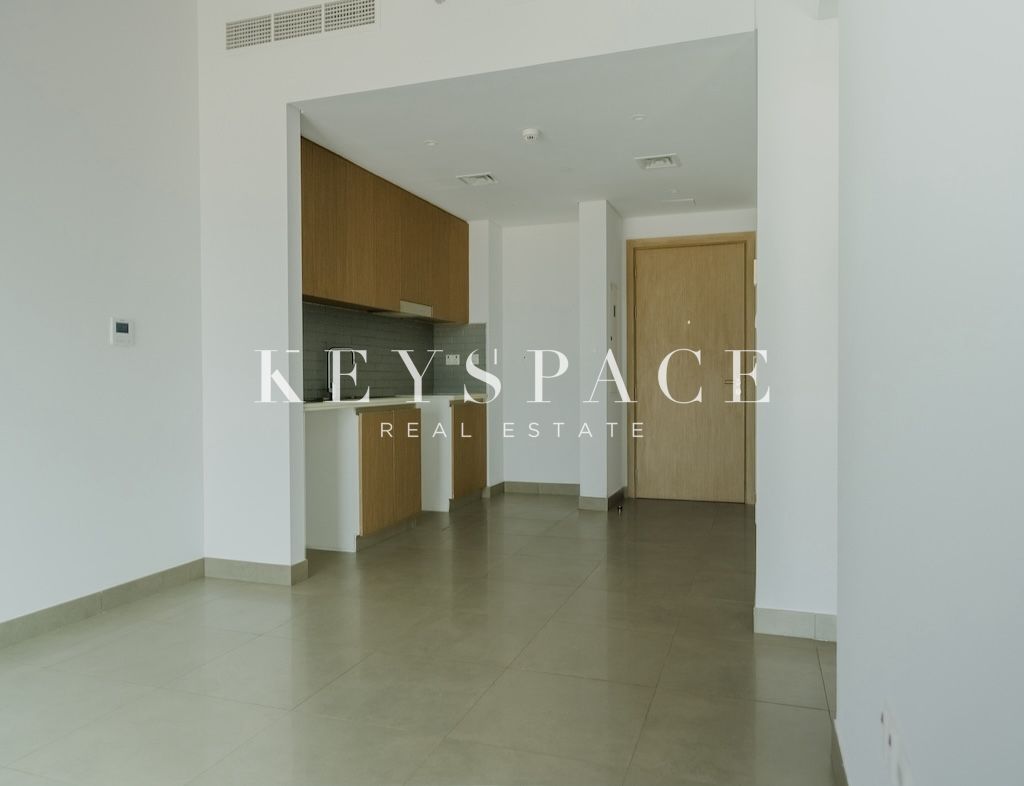 Modern Apartment with Full Amenities & Open Views | Resale