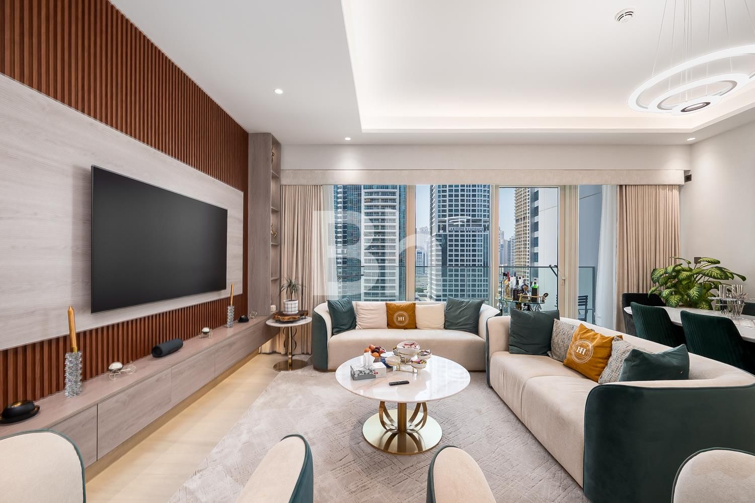 Jumeirah 2BR Condo in Dubai, Jumeirah Lake Towers (JLT)