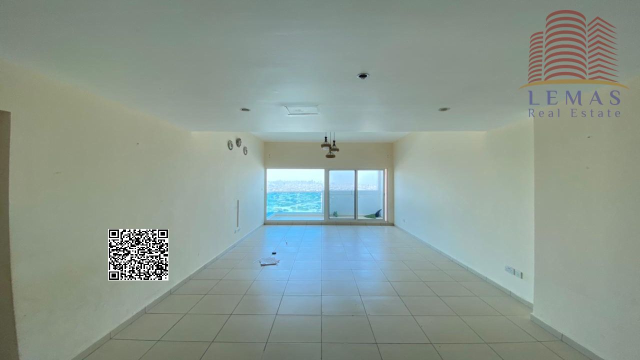 2bhk For sale cash Closed kitchen with open view