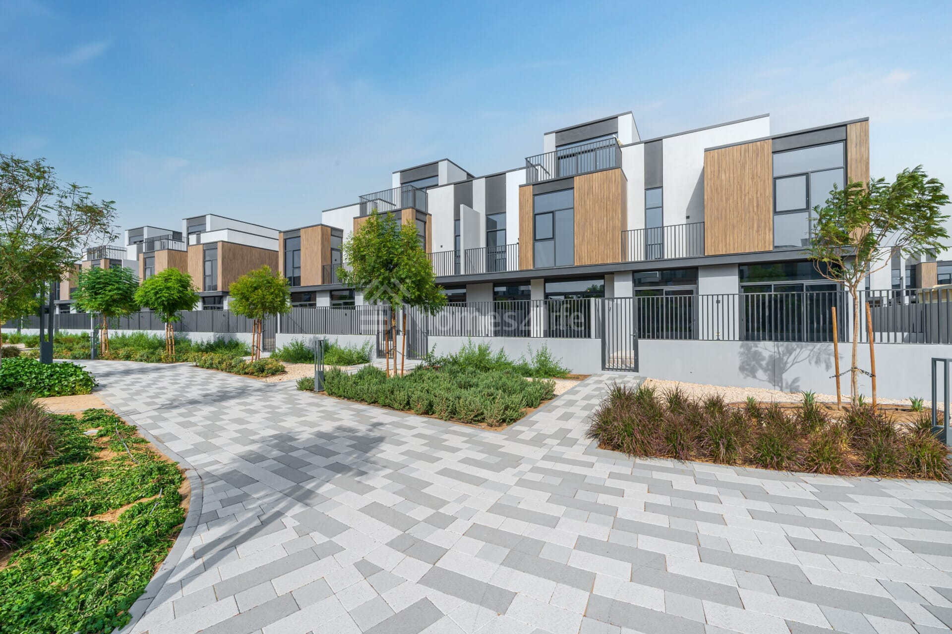BRAND NEW | READY TO MOVE | MULTIPLE OPTIONS