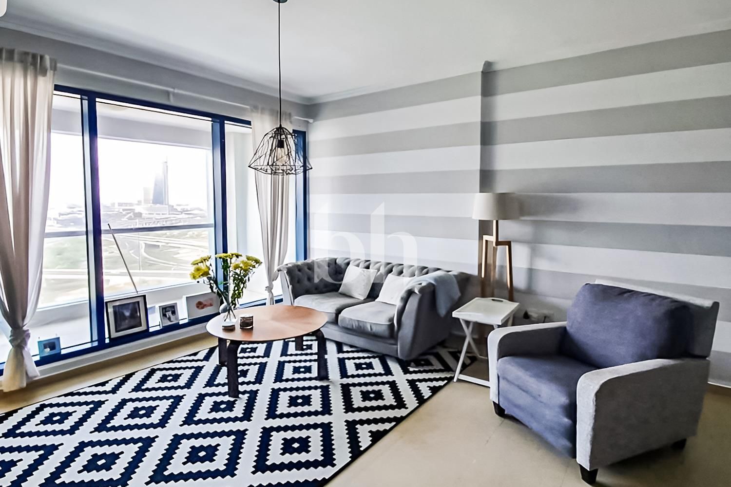 Jumeirah 1BR Condo in Dubai, Jumeirah Lake Towers (JLT)