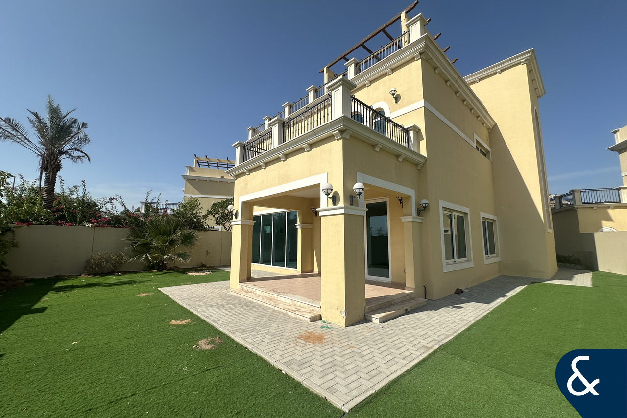 Four Bedrooms | Single Row | Legacy Nova