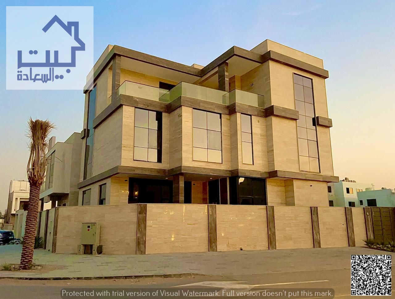 Corner villa for sale in Al Yasmeen ( 2 floors + roof ) with large private pool . Water , electricity , AC , and registration fees included.