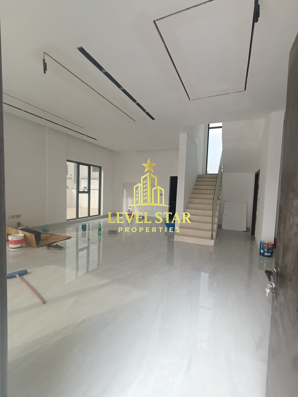 BRAND NEW . 4 BEDROOMS . SERVICE BLOCK