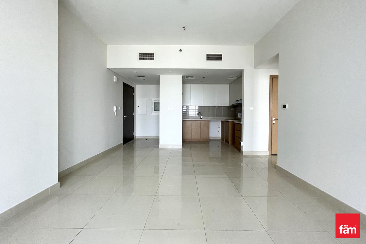 Spacious | Chiller free | Park view