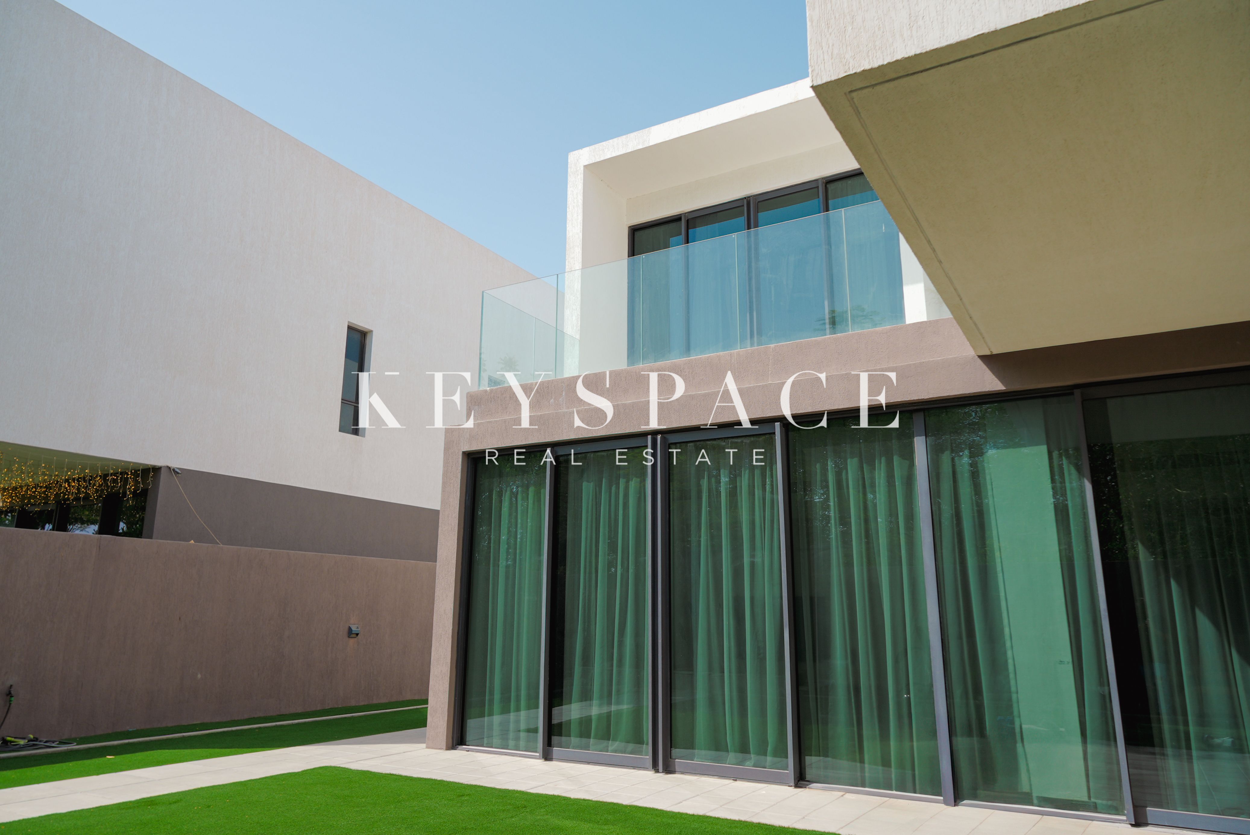 Address Hotels 4BR Townhouse in Sharjah, Aljada