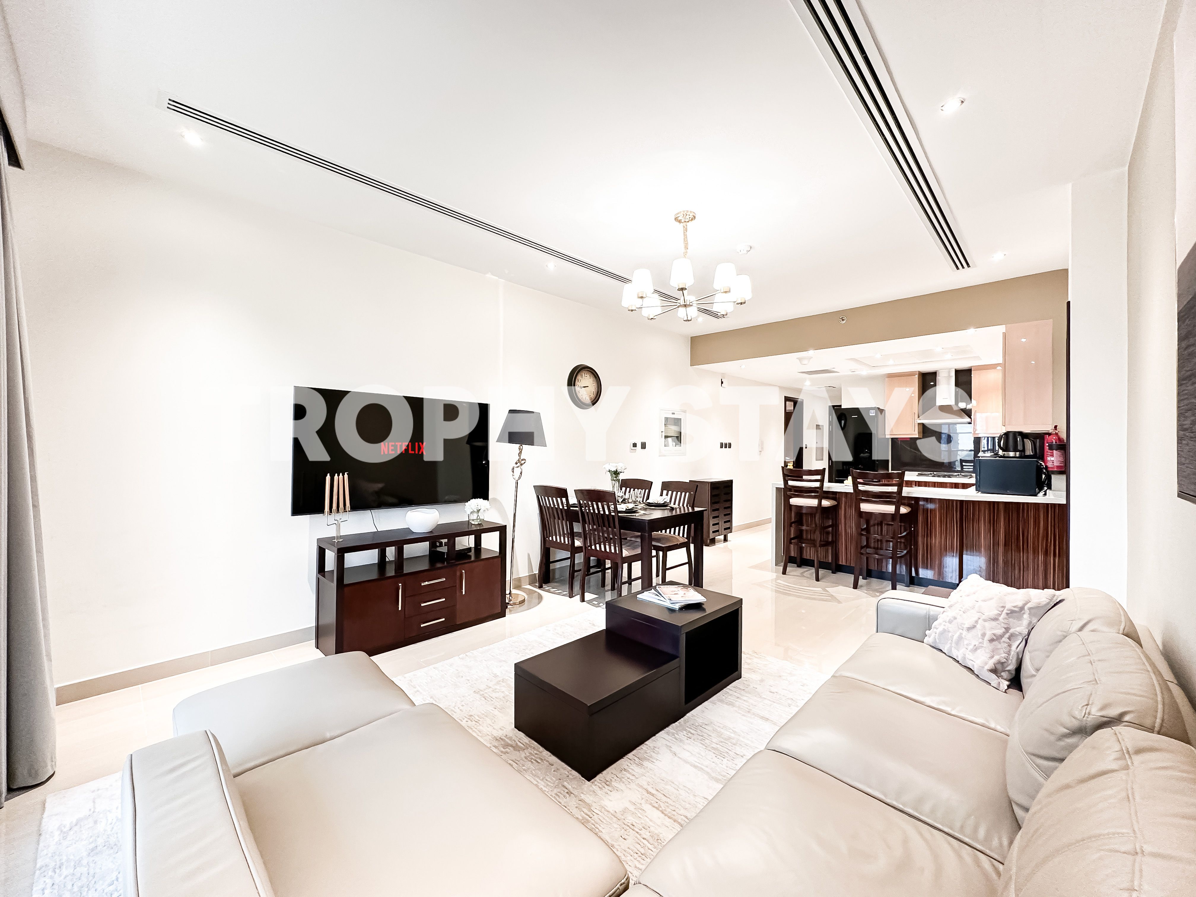 Canal View | Spacious Terrace | Bills Incl