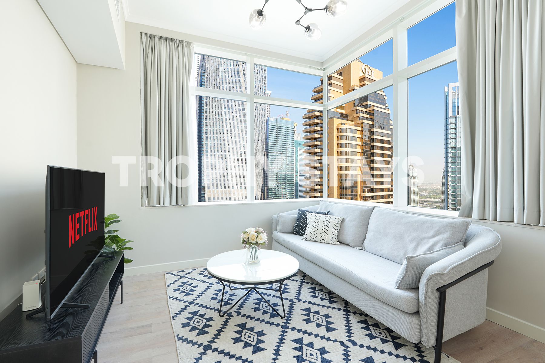 Marina View | Higher Floor | All Bills Incl