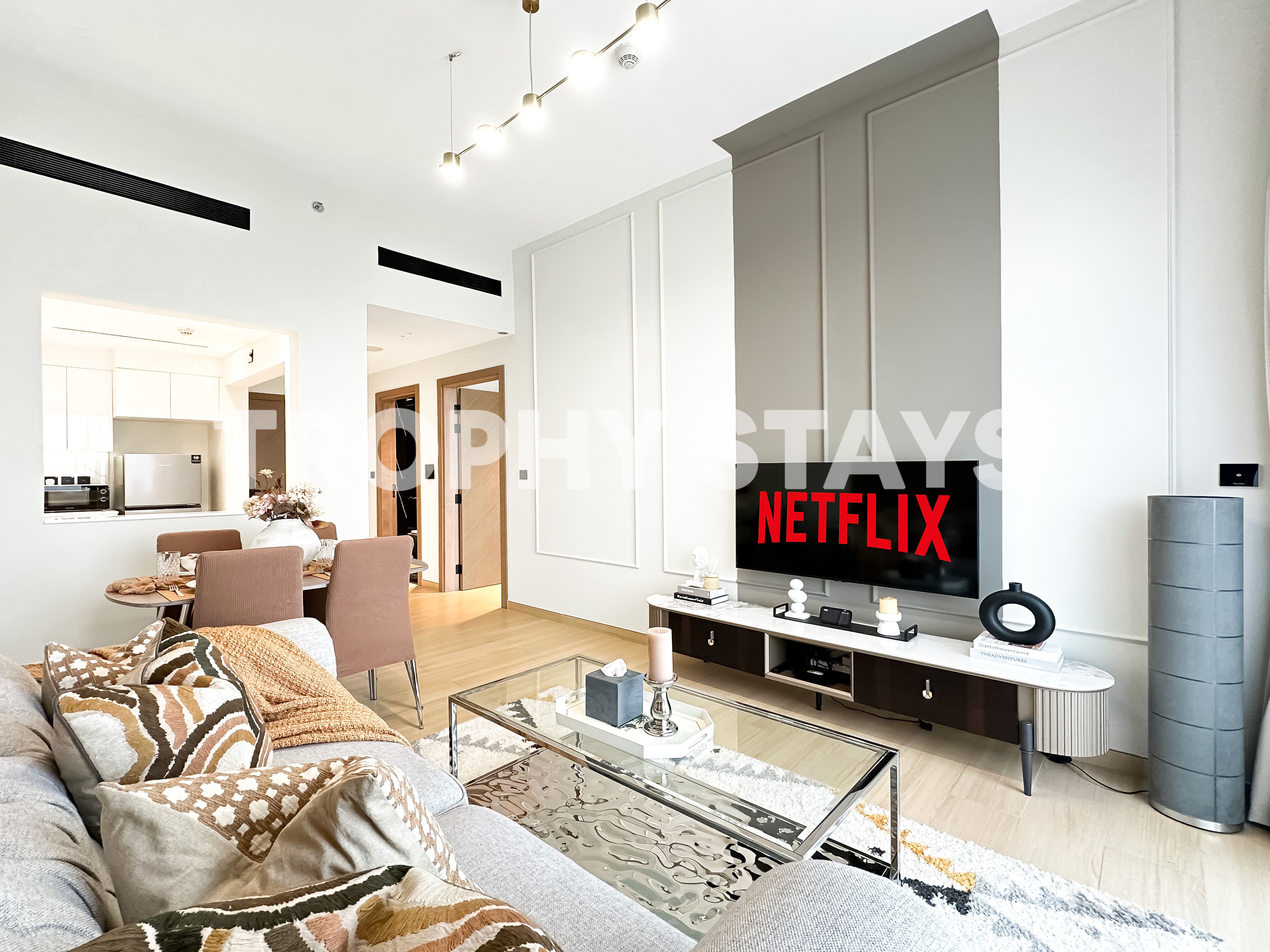 Sky Line View | Newly Renovated | All Bills Incl