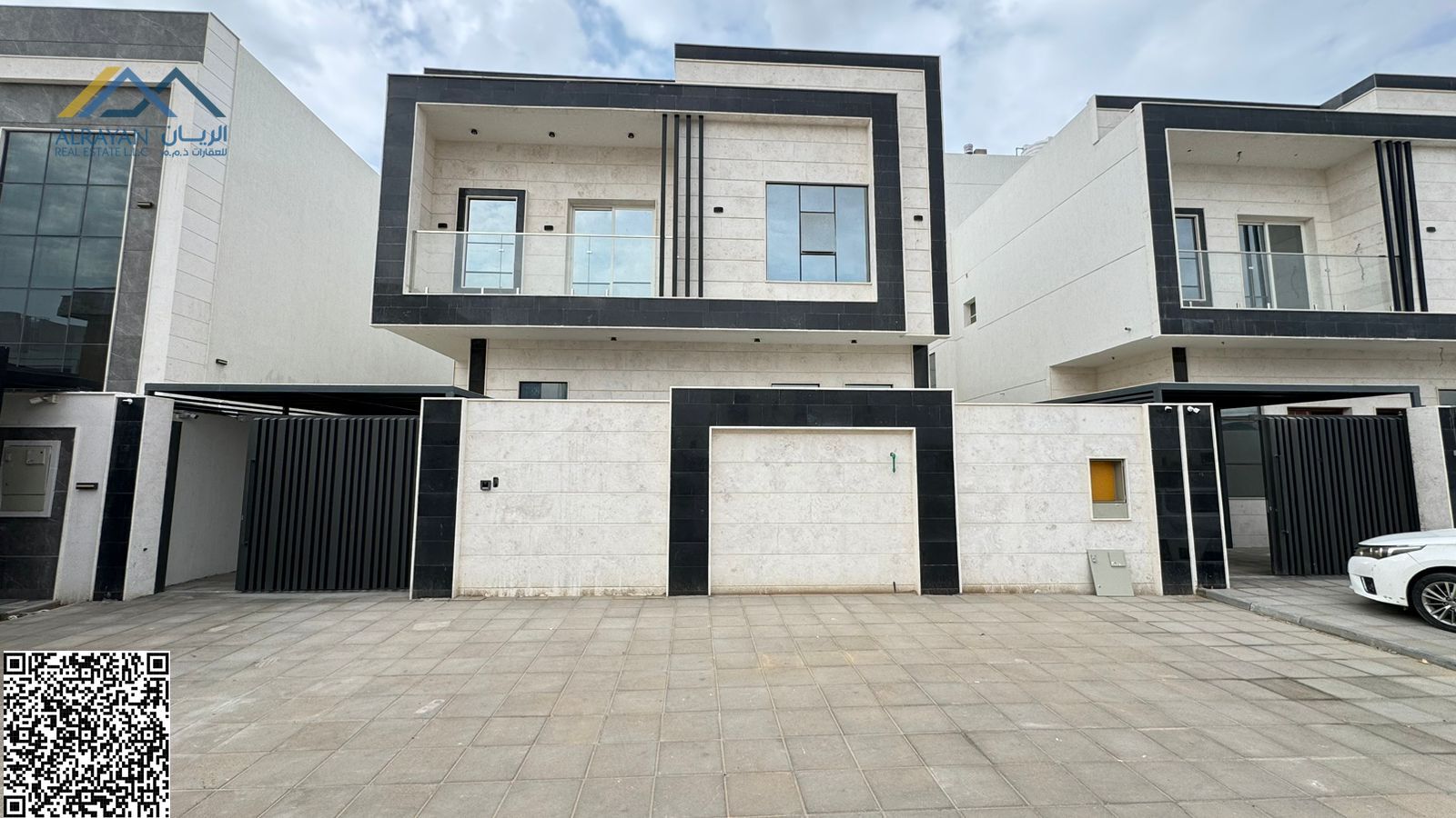 Luxury villa in a prime location close to amenities, modern finishing