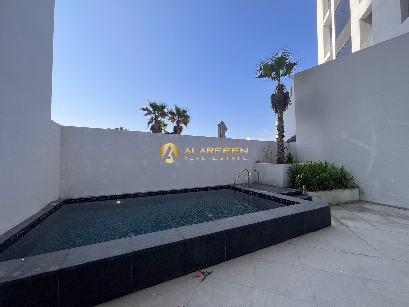 Spacious Unit private pool | 3 BR | Prime Location