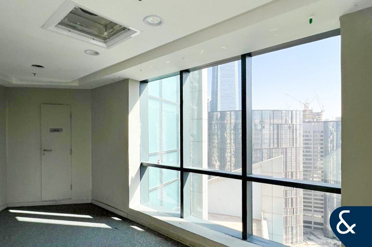 Prime Location | Close to Metro | Vacant