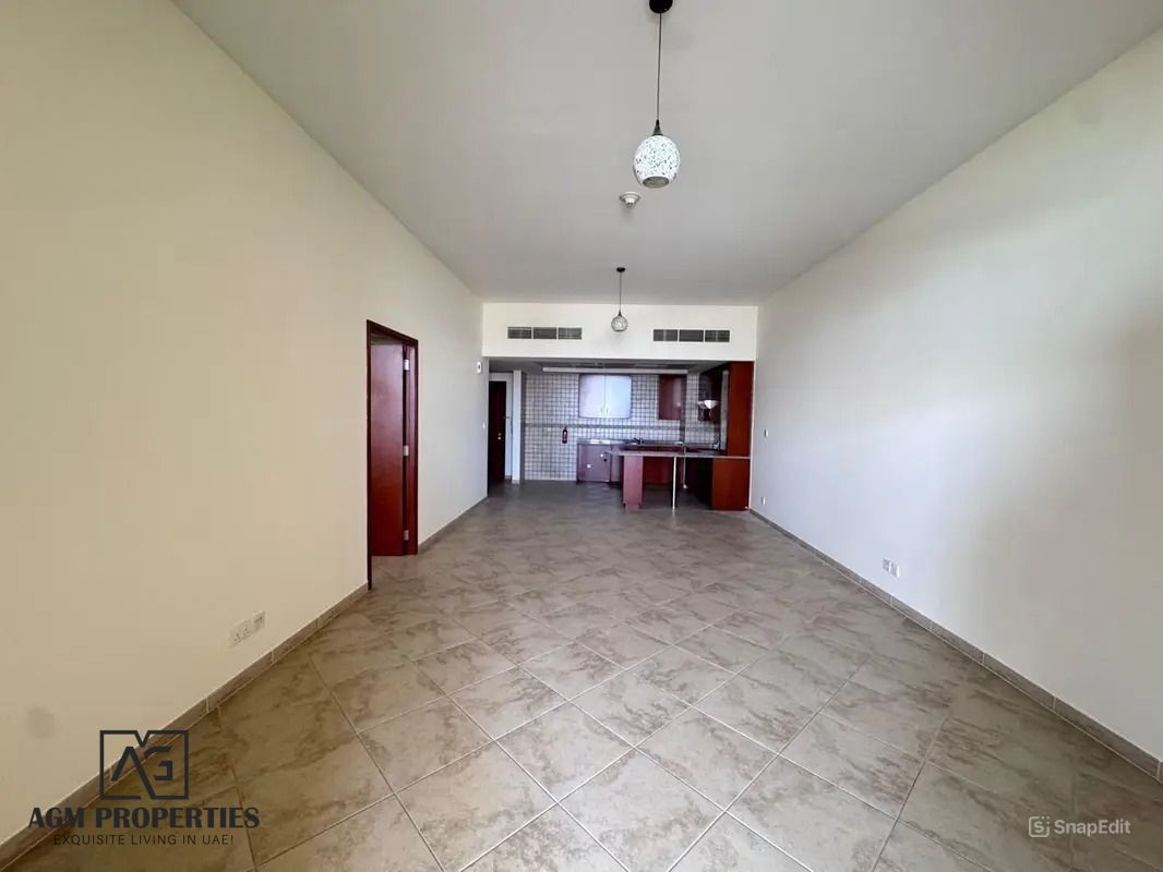 Vacant | Prime Location | Decent