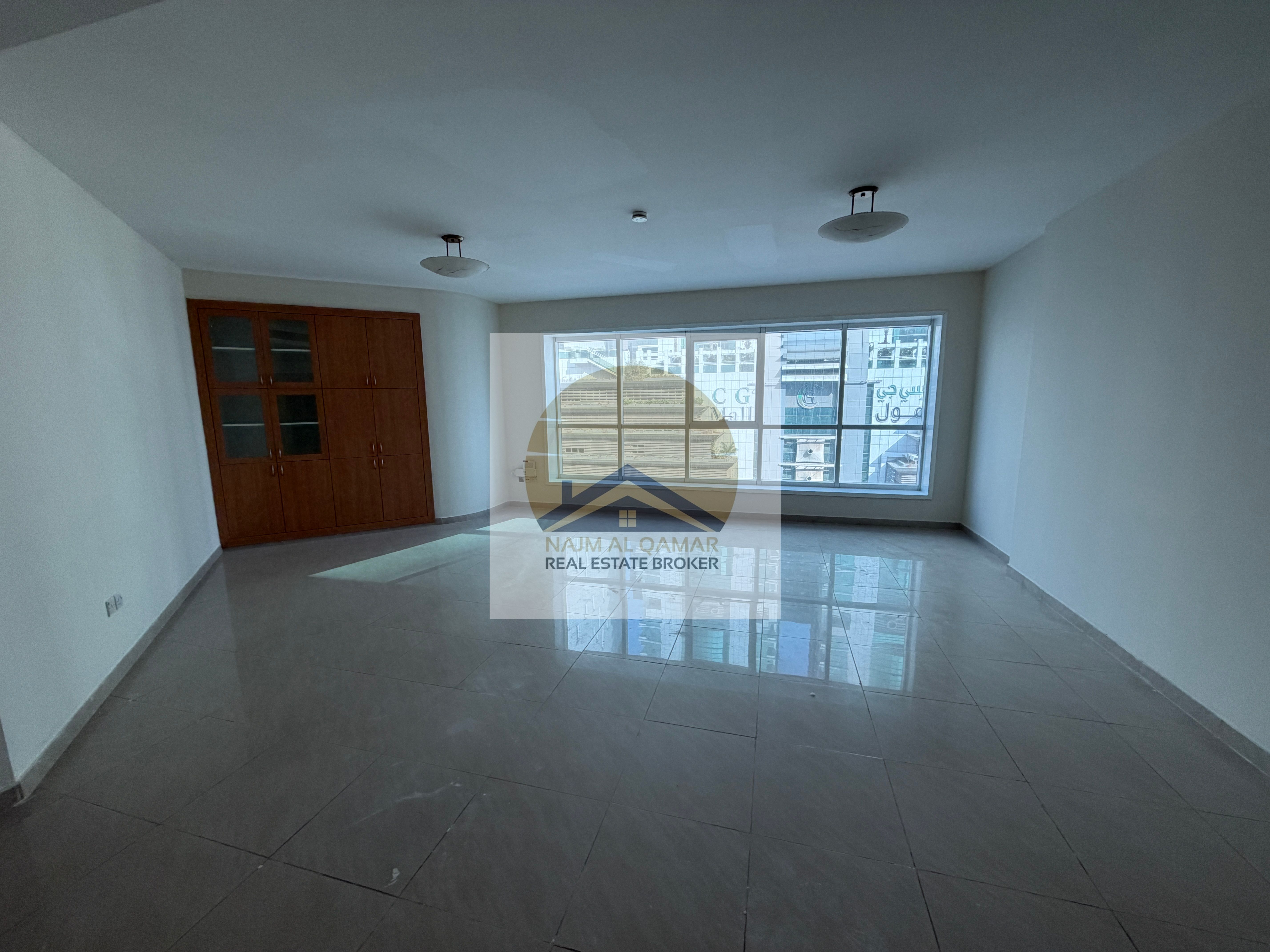 Free AC/Parking | Specious 3BHK | Master BR/Huge Balcony/Store | Crystal Plaza