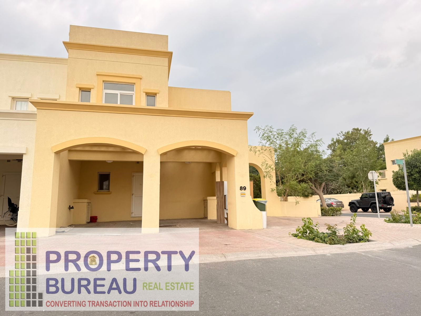 No Commission/ Luxury Corner Villa 3Bed + Study + Maids Room & Huge Terrace
