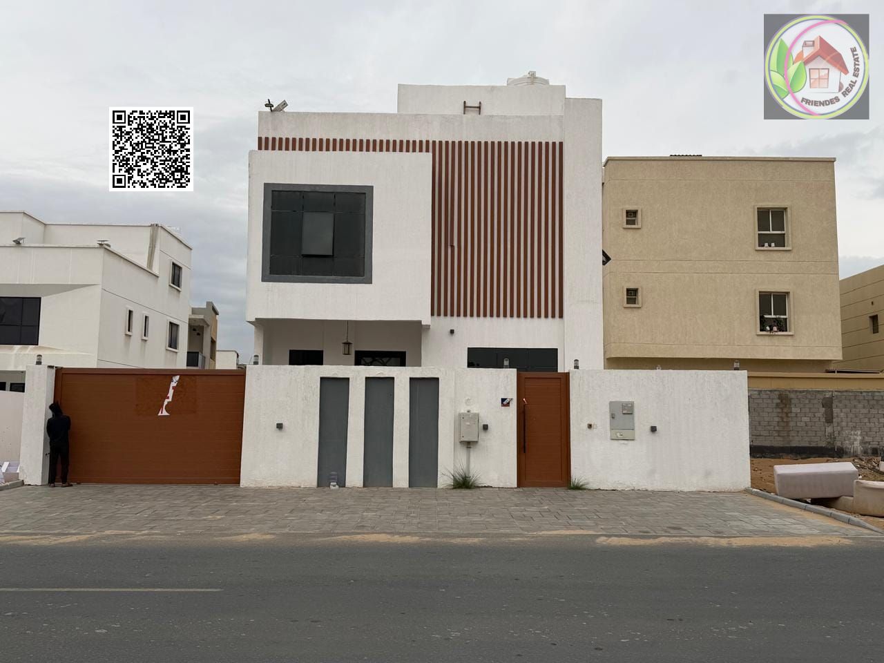Luxury villa for sale in a prime location – spacious and elegantly designed in Al Zahia area.
