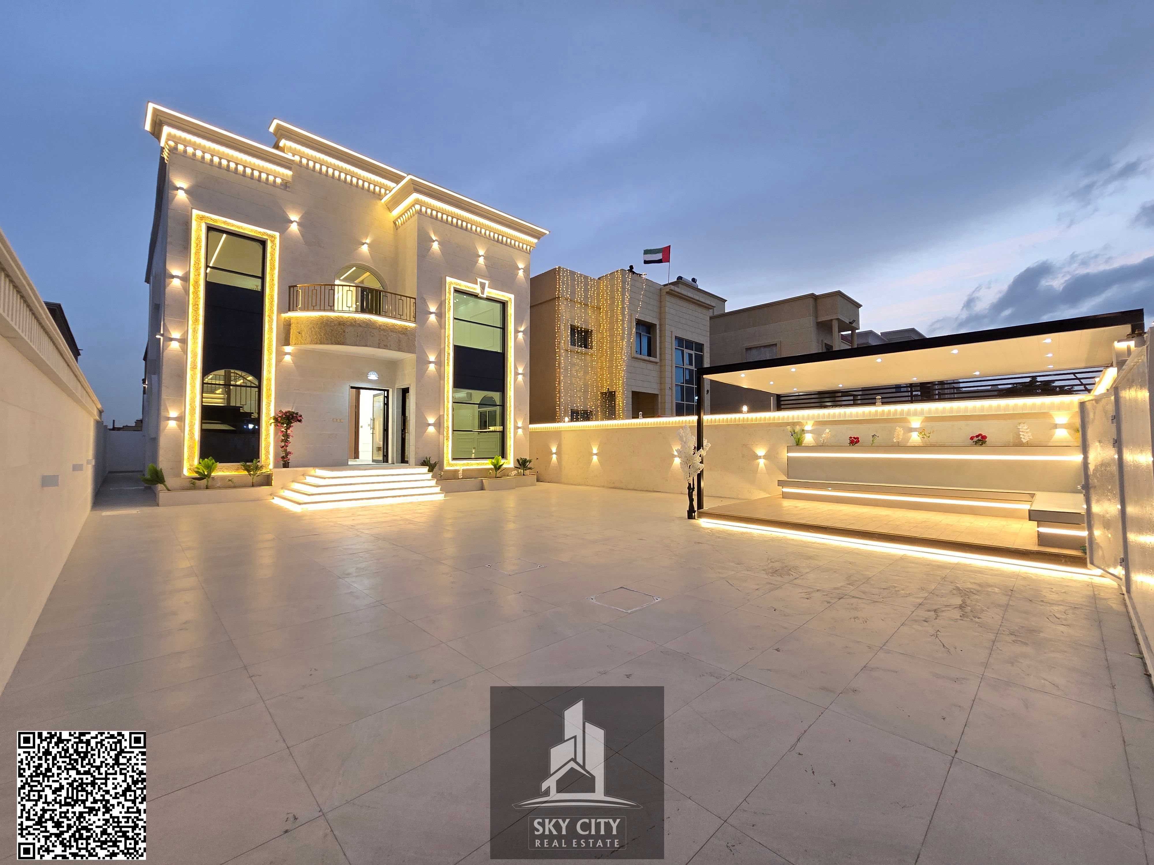 A villa ready for occupancy with water, electricity, air conditioning and sewage, 5000 feet, personal finishing, large yard and outdoor setback, freehold ownership and no fees.