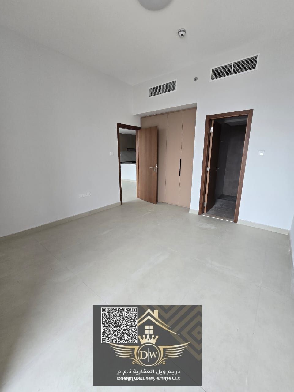 SPACIOUSE TWO BEDROOMS HALL KITCHEN IN NEW BUILDING AVAILABLE FOR RENT WITH PARKING