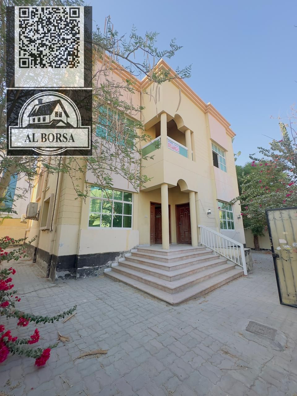 Villa for rent – Al moaihaat 3 area, Ajman – 5 master bedrooms, living room, majlis, maid's room, prime location