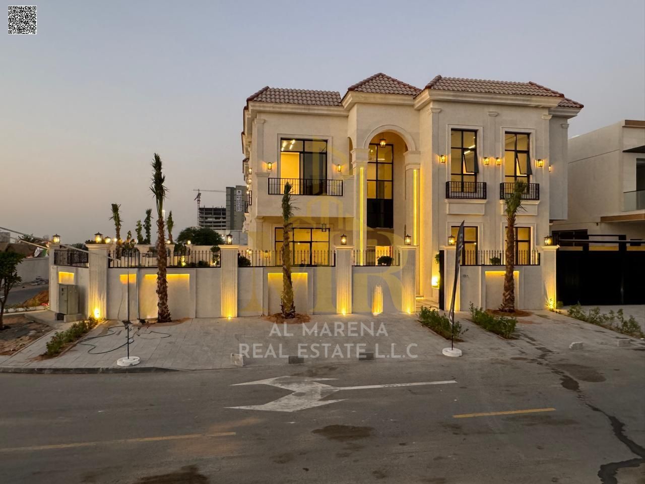 Villa for sale in a prime location near the park. Registration and ownership fees included, plus electricity and water. Freehold ownership for all nat