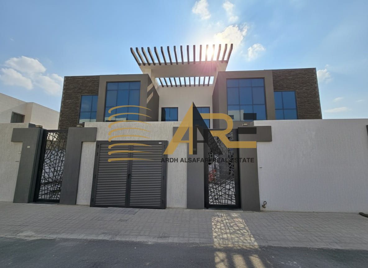 Modern Design || luxury living || Spacious Rooms || Stunning Looks