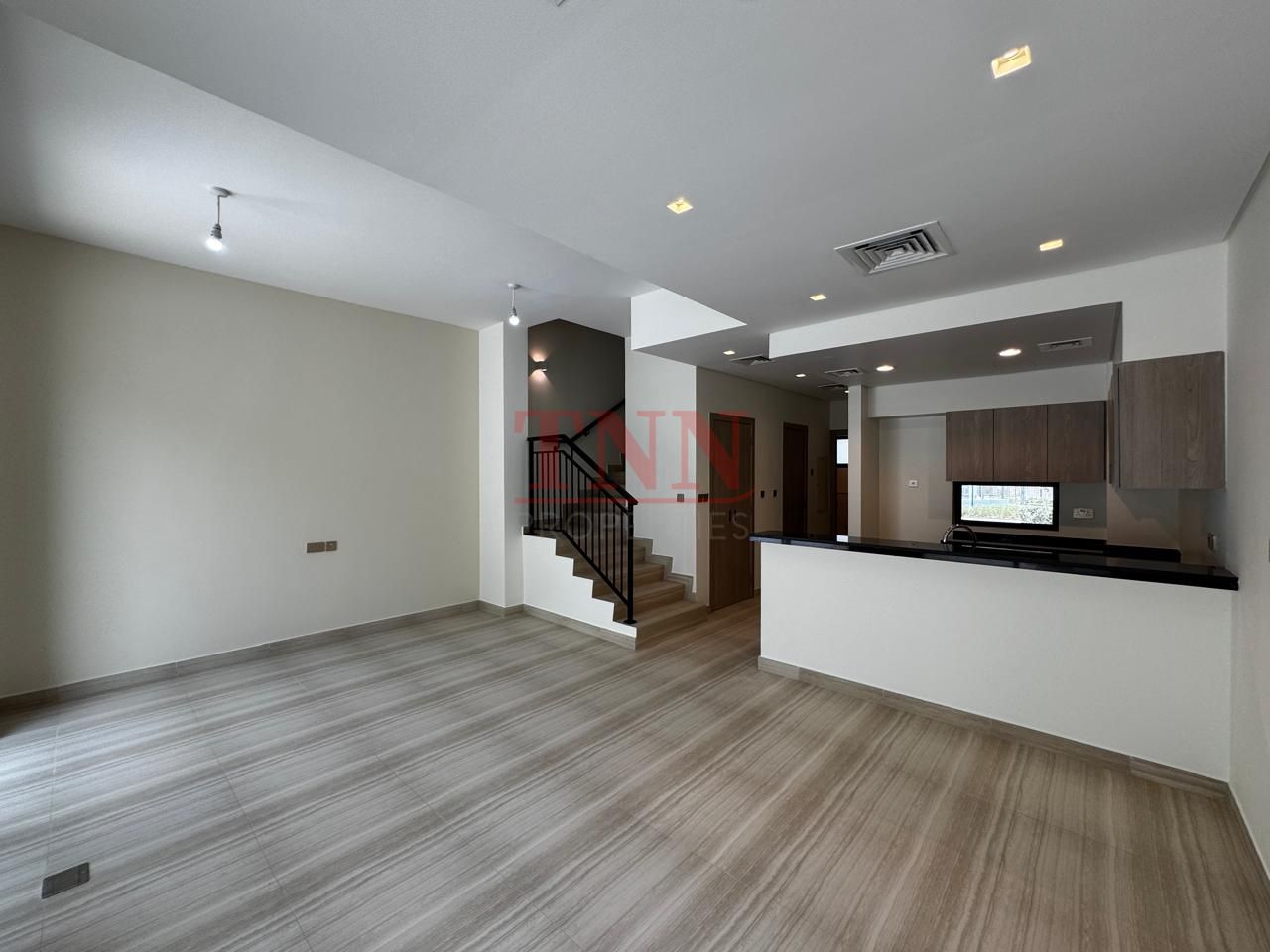 EXCLUSIVE | SINGLE ROW | READY TO MOVE