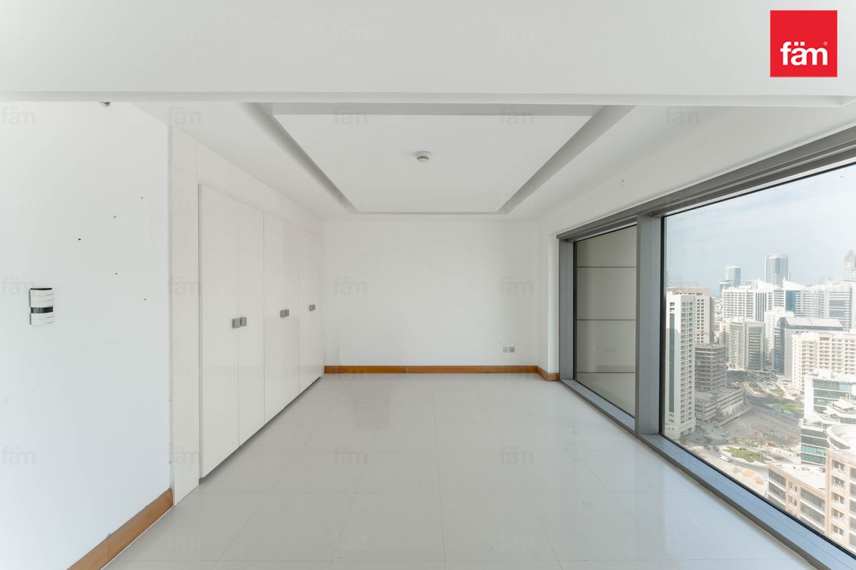 Luxury Penthouse | High Floor | Vacant