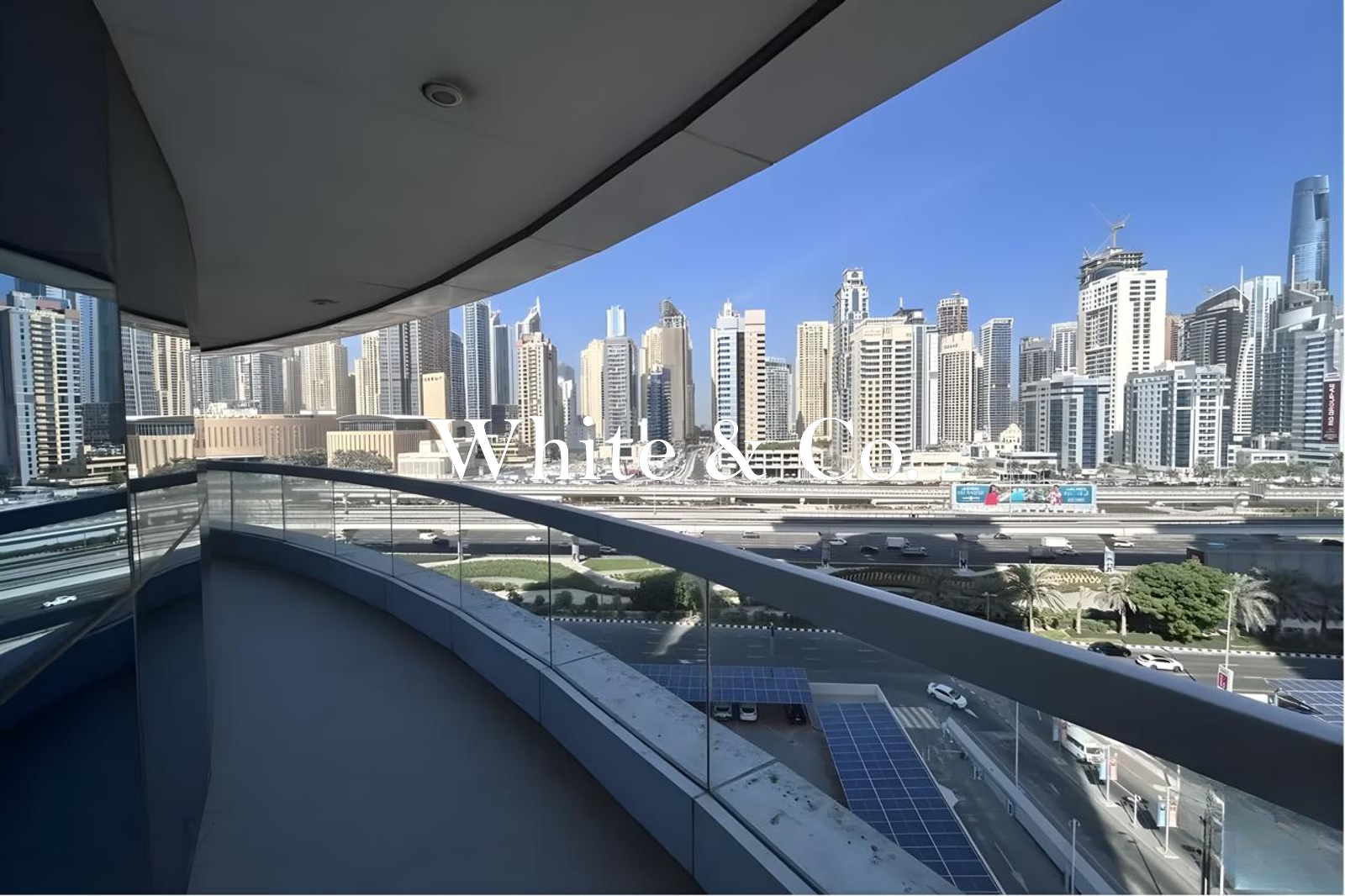 VOT | Large balcony Marina View | Metro