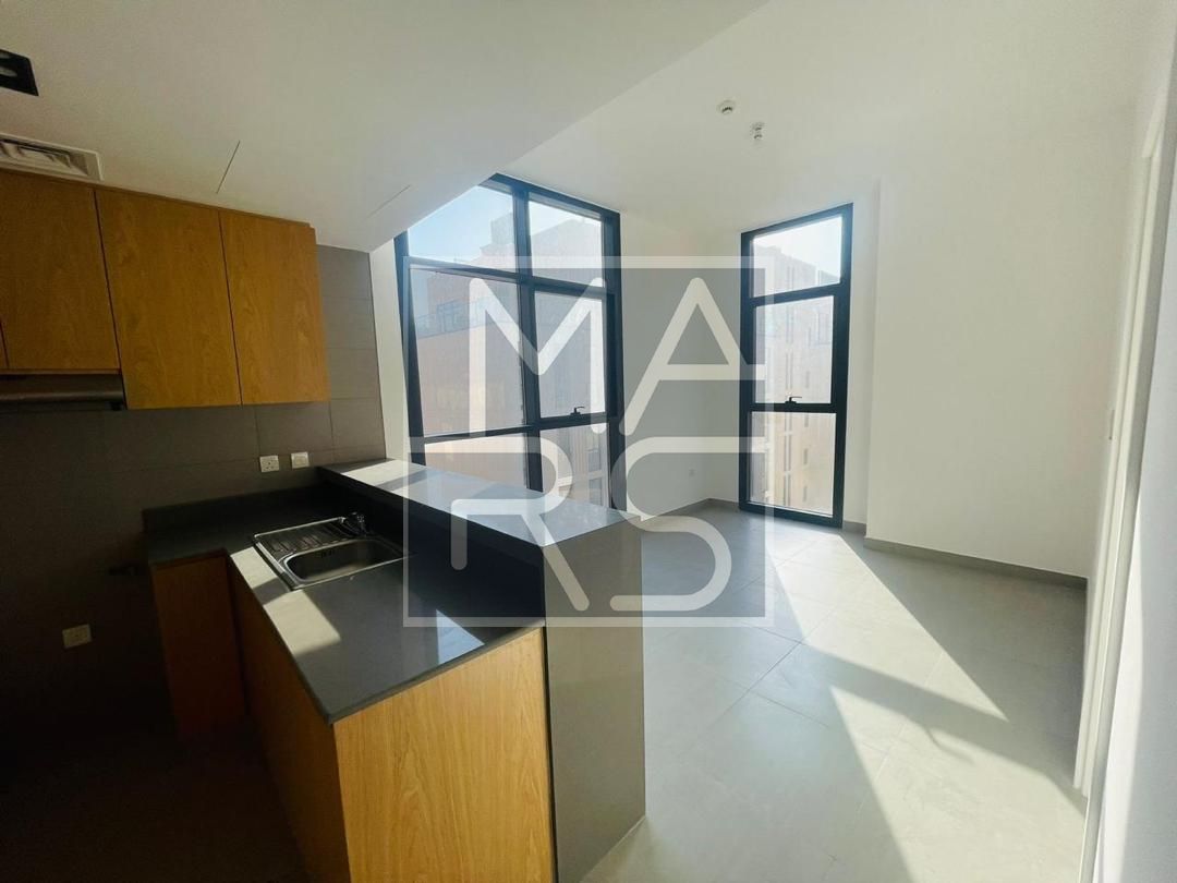 Best Design| Corner | New | Nice View