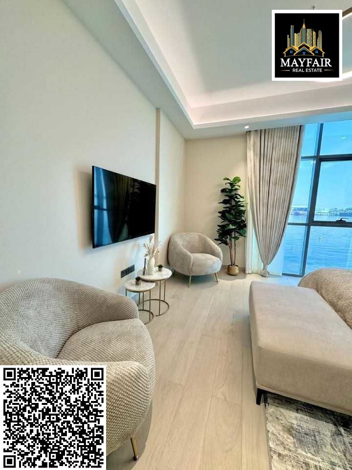 With a contemporary design, high-end finishes and full amenities, it is ideal for both families and investors.