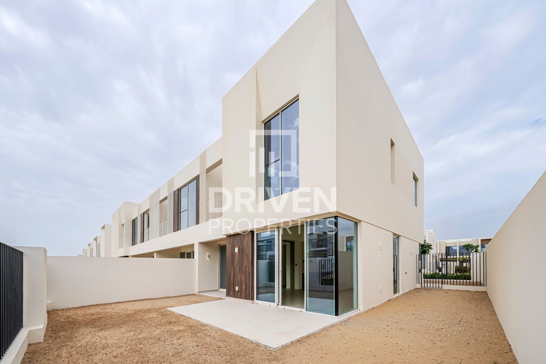 Exceptional Townhouse | Large Plot | Near Park