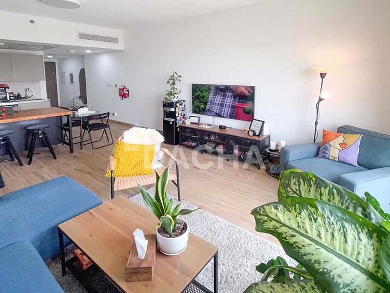 Vacant | Furnished | Mid-Floor | Chiller-Free