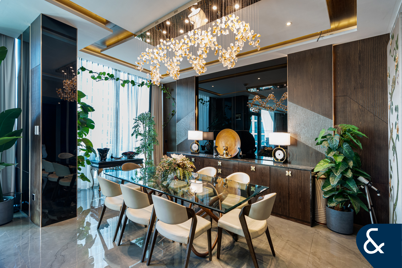 Penthouse | Prestigious | Skyline View