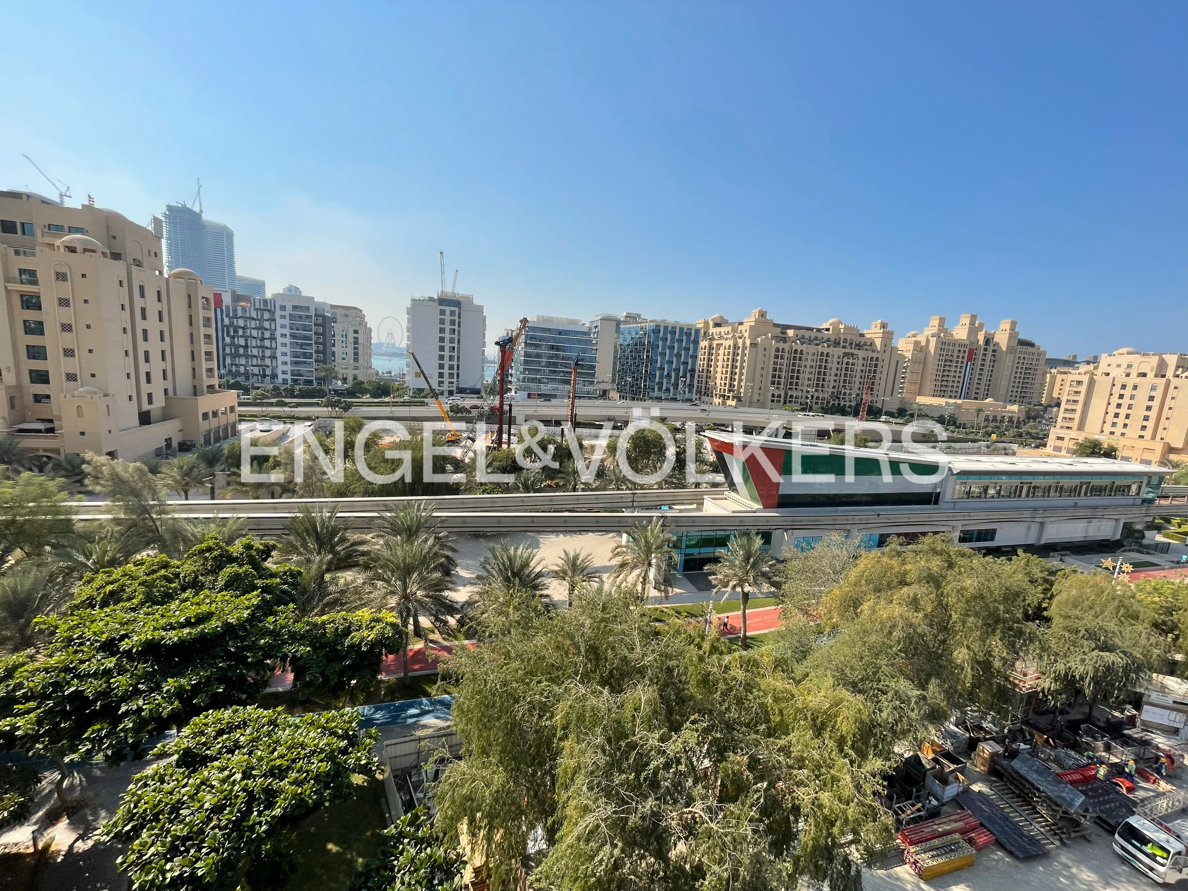 1 Month FREE | Park View | Beach Access