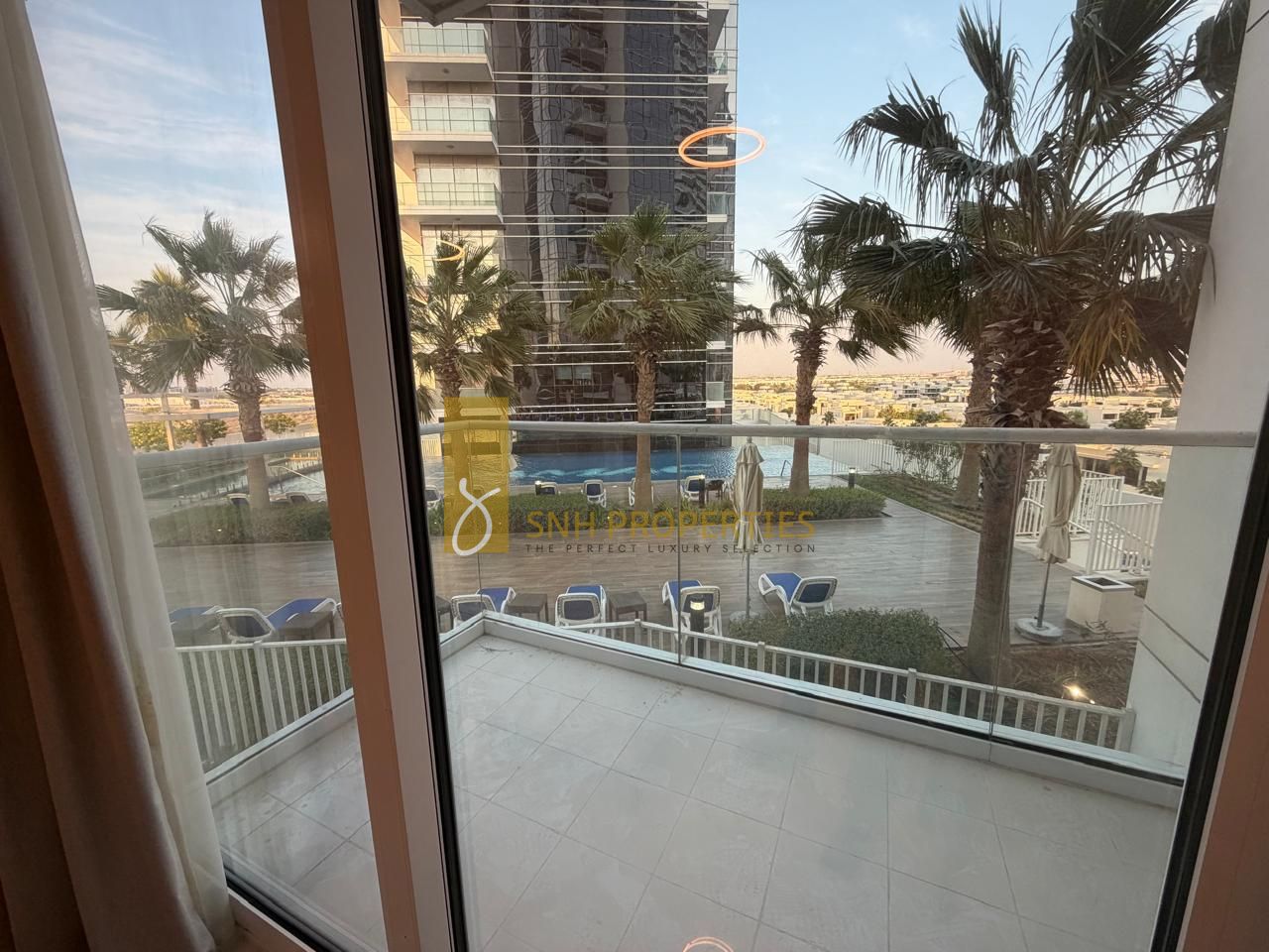 12 CHEQUE | DIRECT POOL VIEW | FULLY FURNISHED