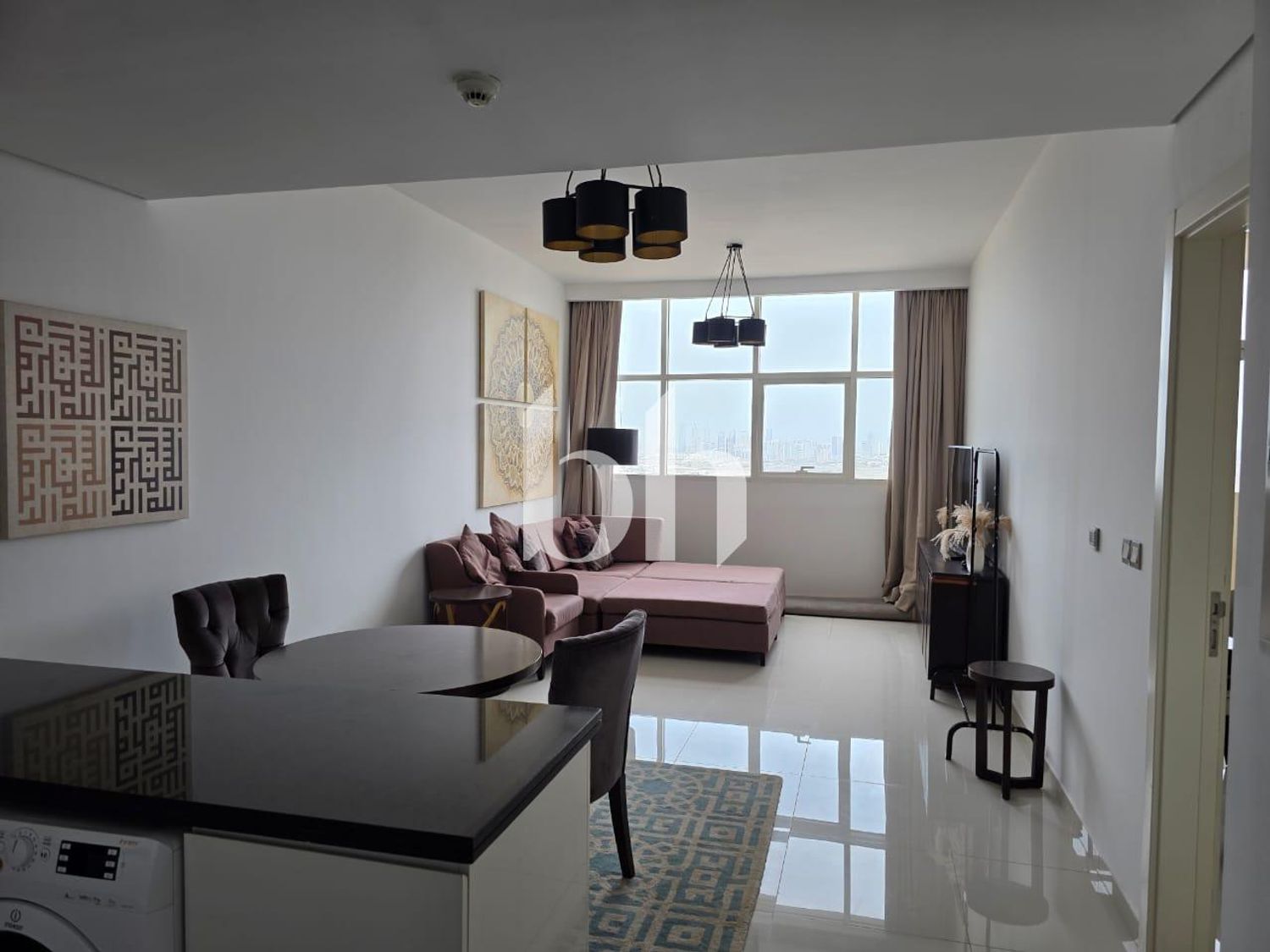 Fully Furnished | Vacant NOW | Spacious Layout