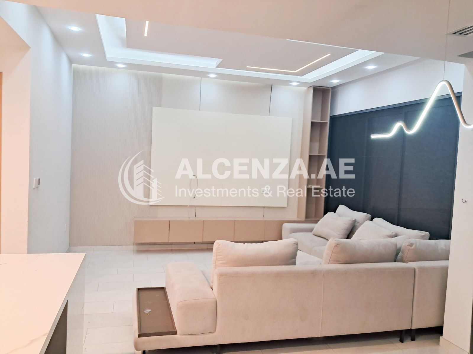 Private Garden | Amazing Layout | Great Location