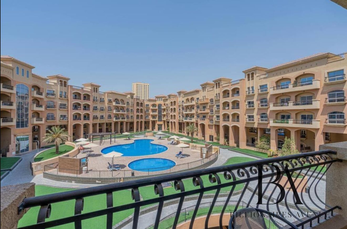 *Distressed Deal* Bright 1-Bedroom Apartment in Summer 2